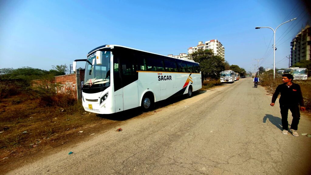 50 Seater Bus on rent in delhi